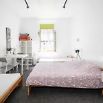 Hostel Master Corner *