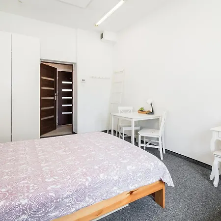 Hostel Master Corner - & Park Area *