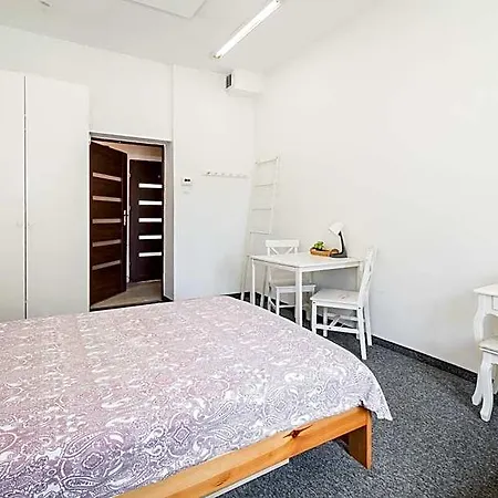 Master Corner - & Park Area 旅馆 *