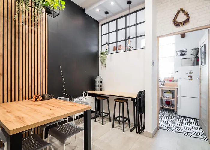 Master Corner Hostel